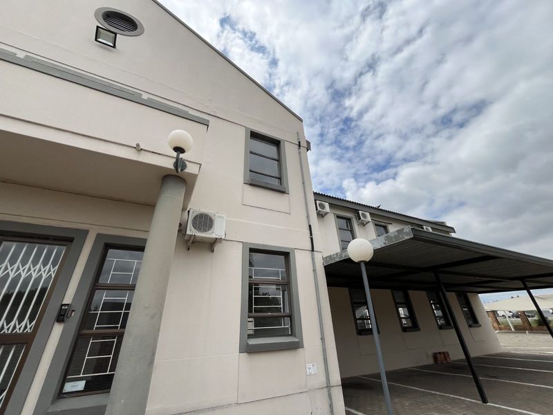 Office To Rent in Halfway House - Photo 5