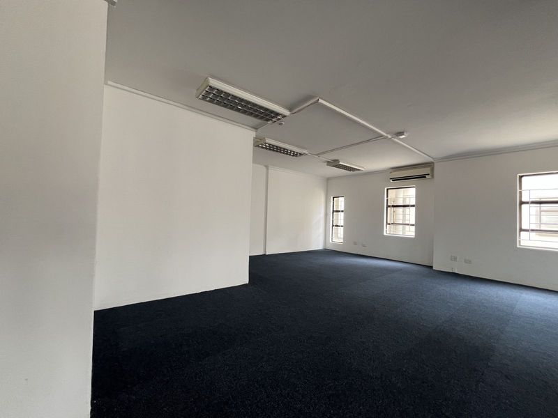 Office To Rent in Halfway House - Photo 10