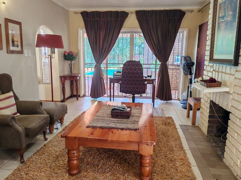 House For Sale in Irene - Photo 10