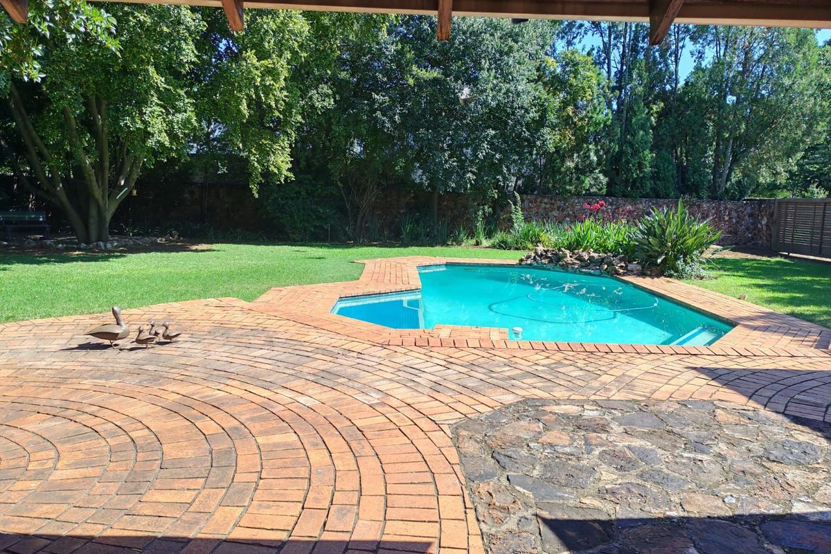 House For Sale in Irene - Photo 2