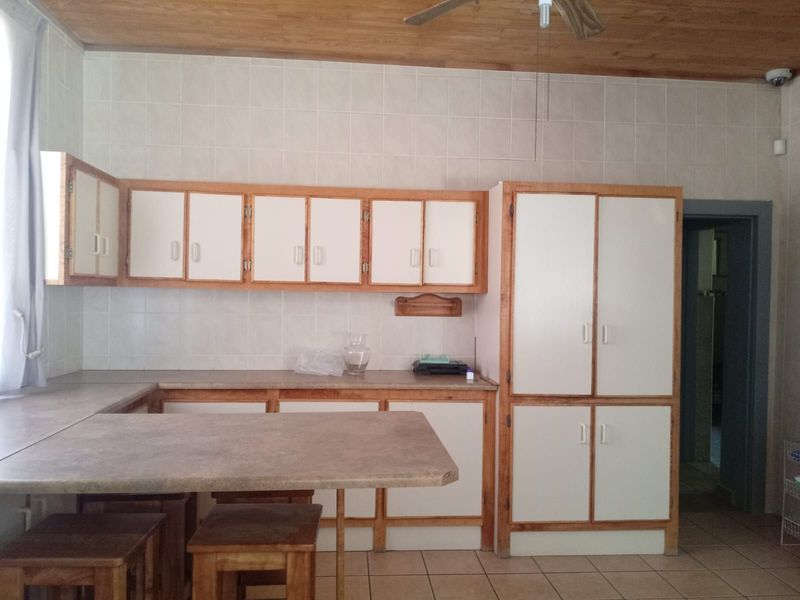 House For Sale in Bloemhof Central - Photo 3