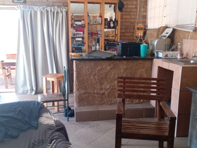 House For Sale in Bloemhof Central - Photo 8