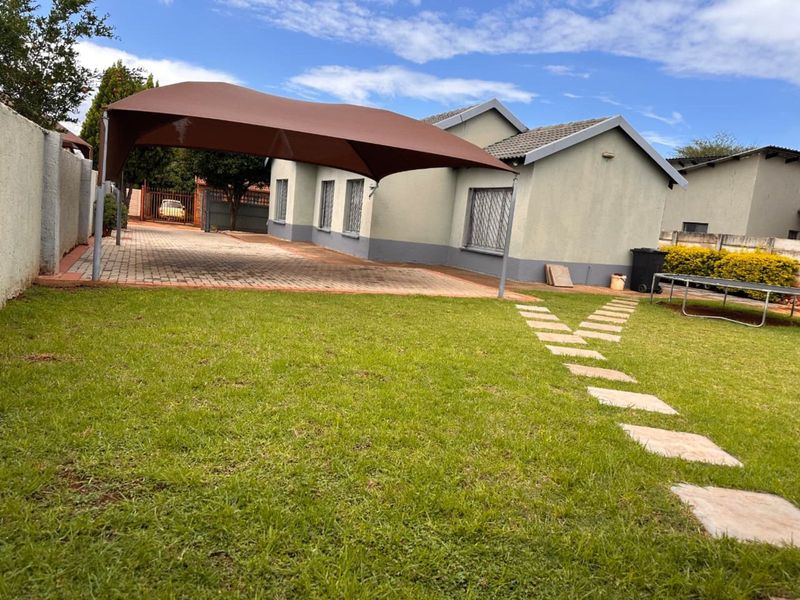 House For Sale in The Orchards - Photo 4