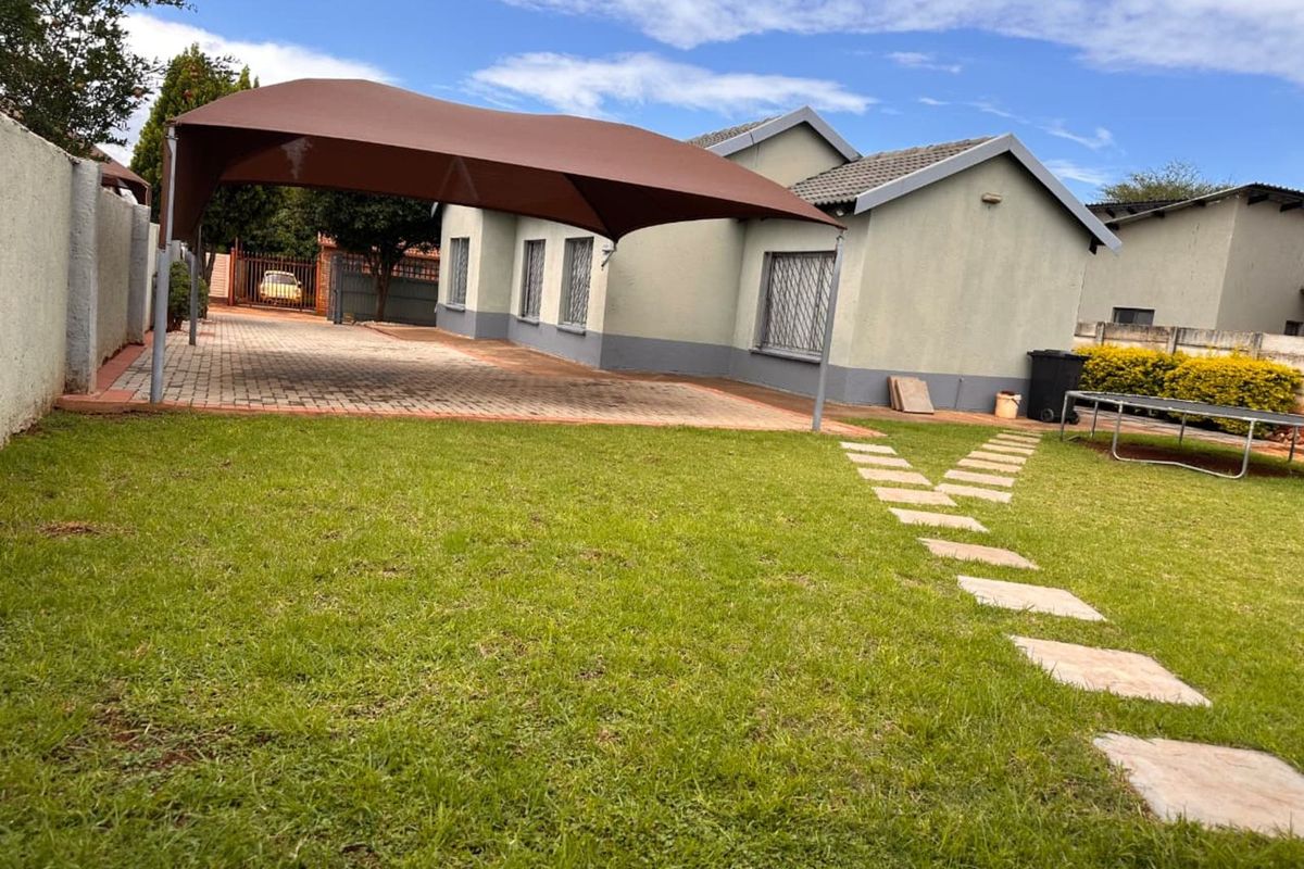 House For Sale in The Orchards - Photo 4