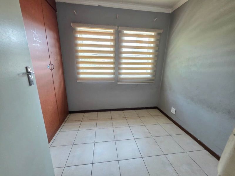 Townhouse For Sale in Pretoria North - Photo 4