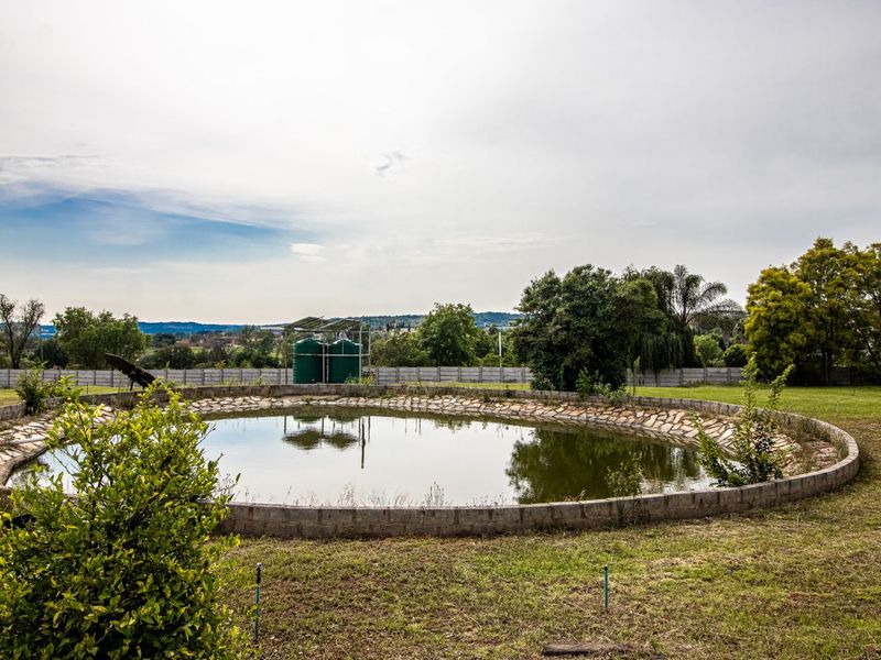 House For Sale in Mooikloof Equestrian Estate - Photo 6