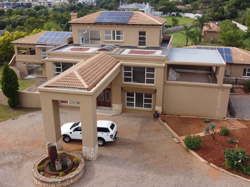 House For Sale in Mooikloof Equestrian Estate - Photo 4