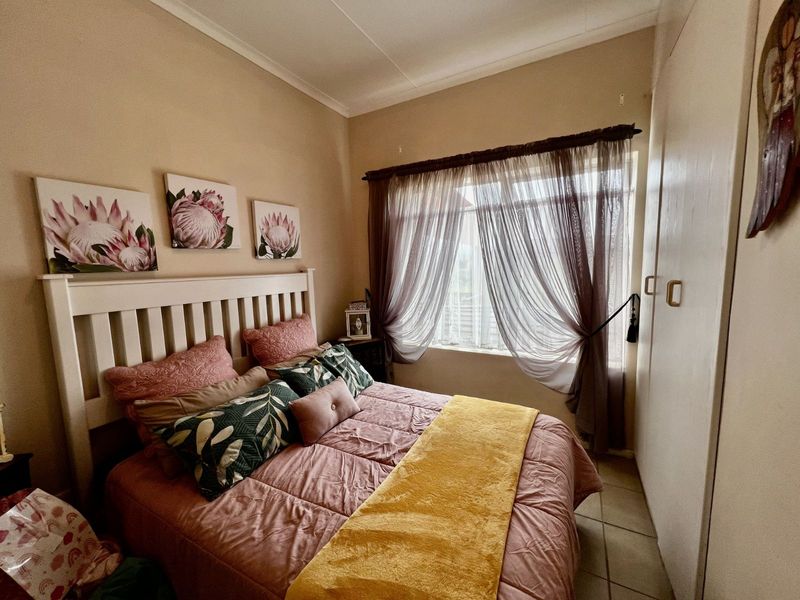 House For Sale in Fraaiuitsig - Photo 10