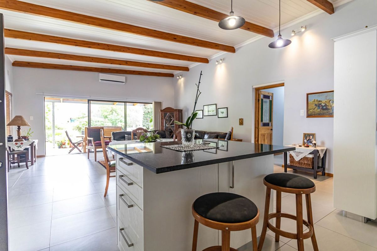 House For Sale in Porterville Central - Photo 5