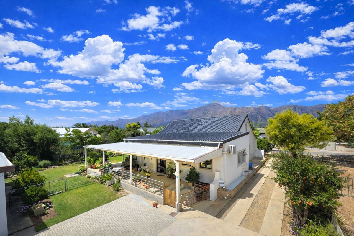 House For Sale in Porterville Central - Photo 3