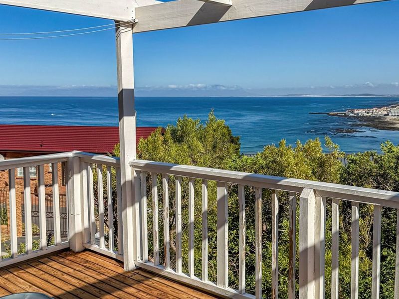 House For Sale in Mountainside - Photo 3