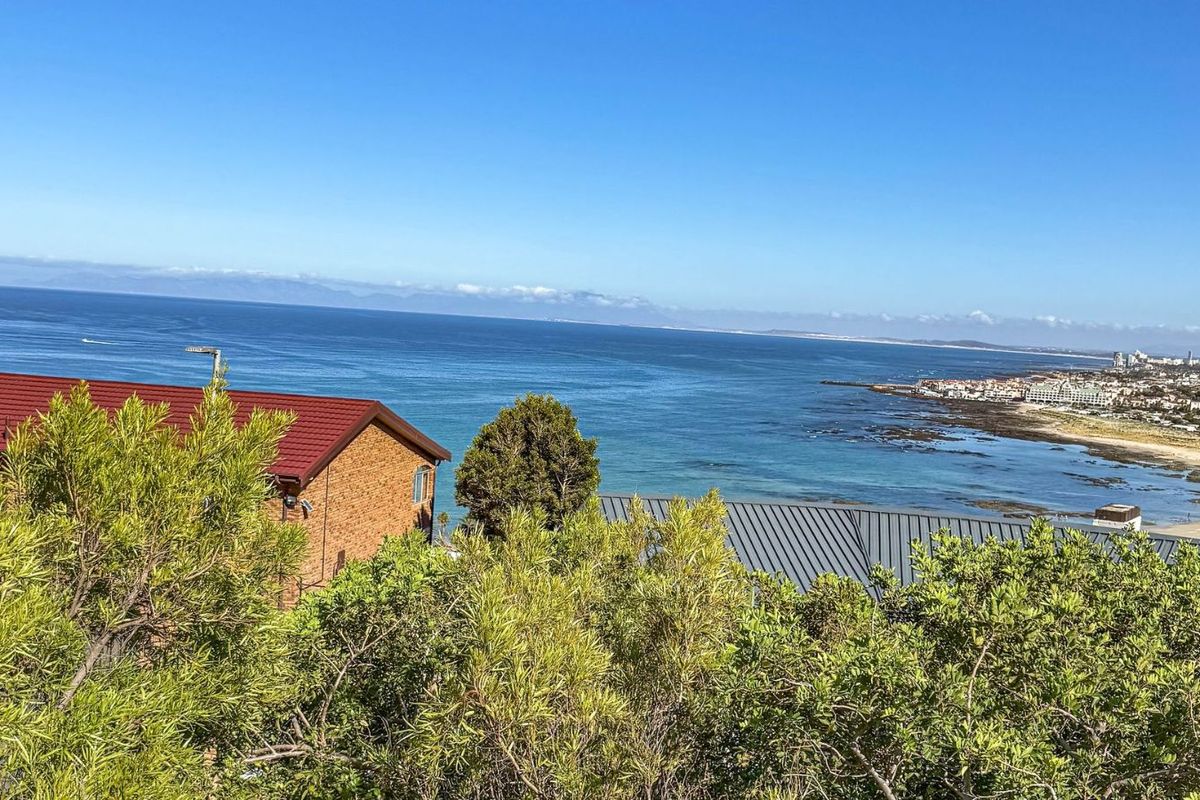 House For Sale in Mountainside - Photo 5