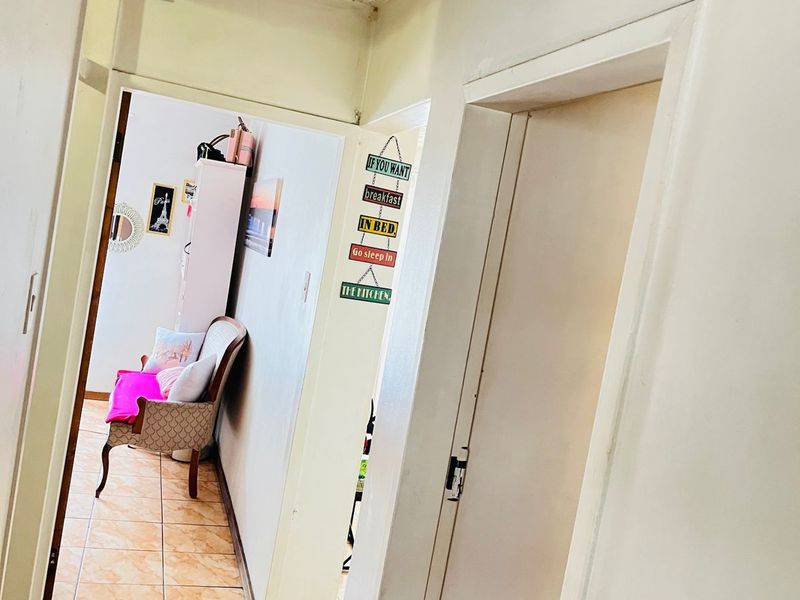 Apartment For Sale in Silverton - Photo 9