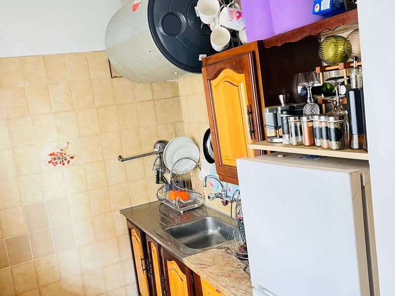 Apartment For Sale in Silverton - Photo 2