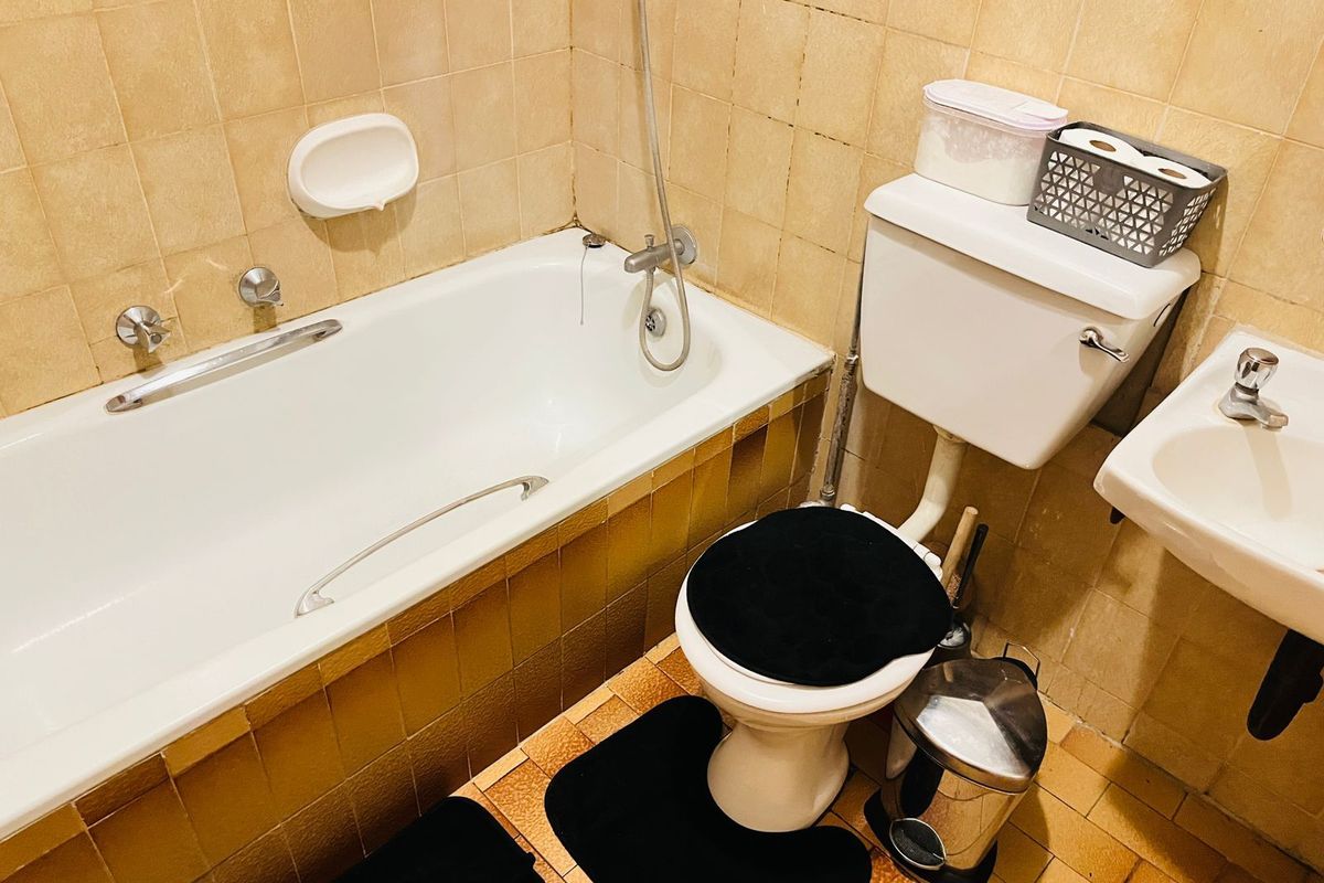 Apartment For Sale in Silverton - Photo 5