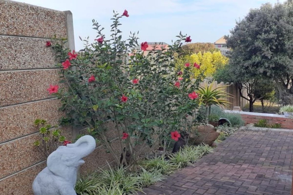 House For Sale in Stilbaai Wes - Photo 2