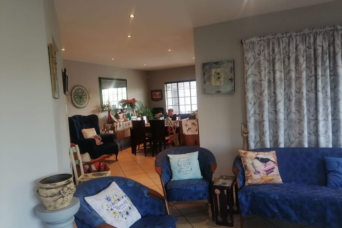 House For Sale in Strydfontein AH - Photo 3