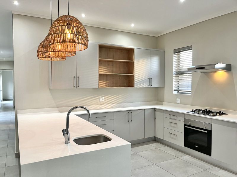 House For Sale in Blue Mountain Village - Photo 10