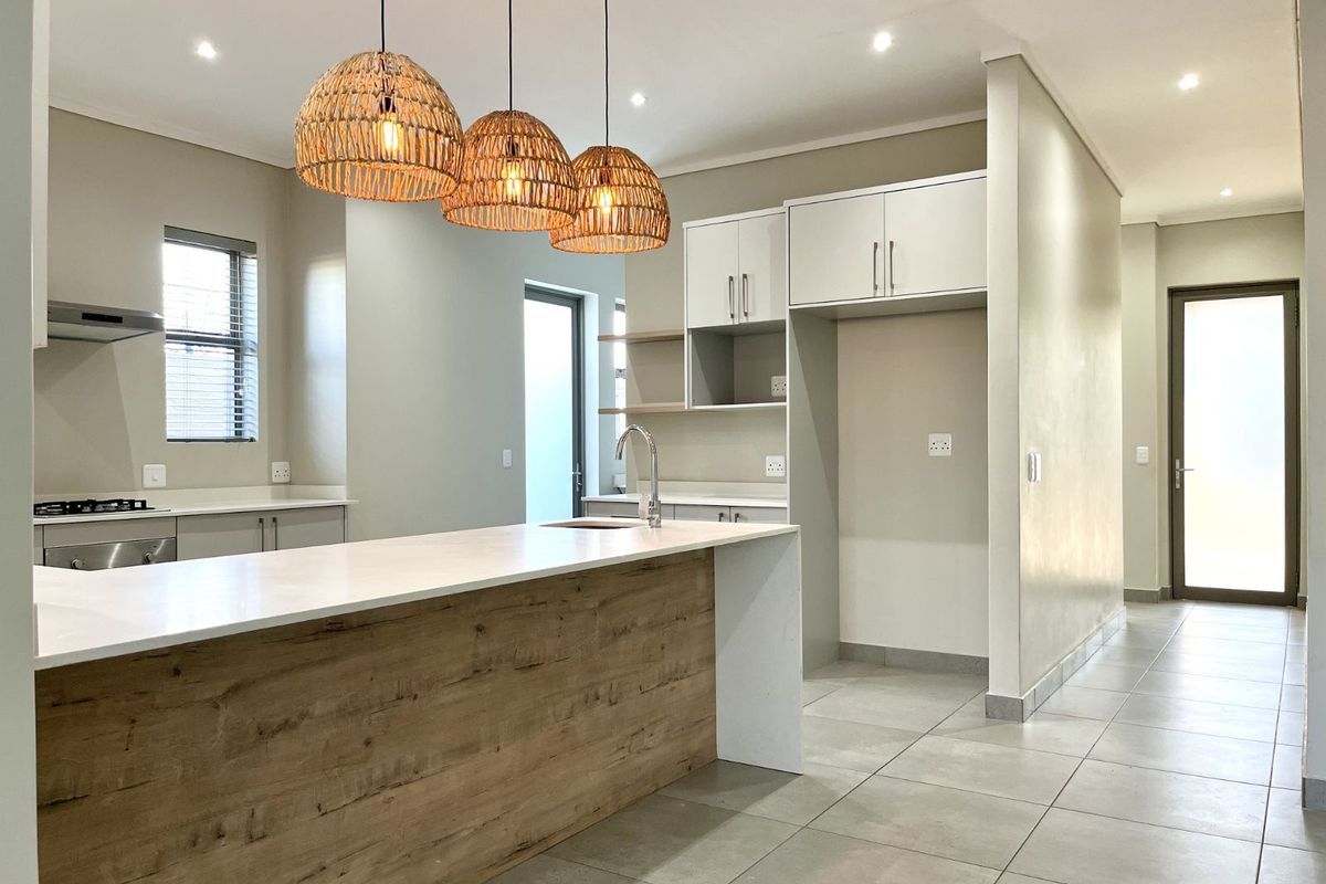 House For Sale in Blue Mountain Village - Photo 5