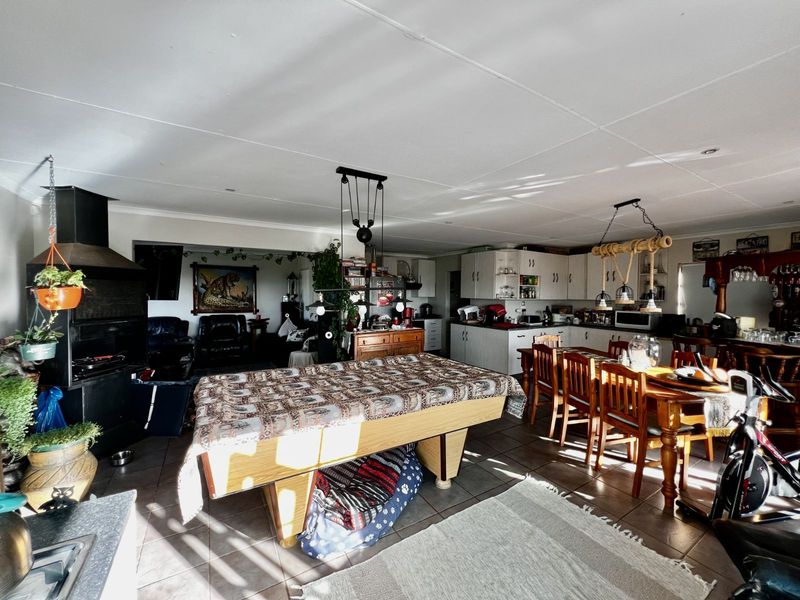 House For Sale in Fraaiuitsig - Photo 5