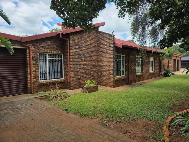 House For Sale in Dorandia - Photo 4