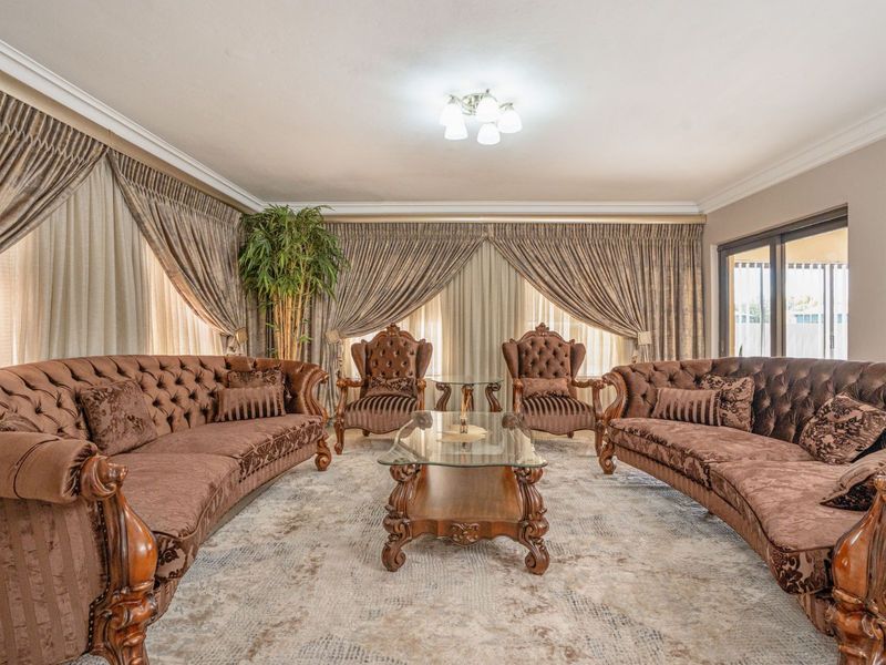 House For Sale in Savannah Country Estate - Photo 5