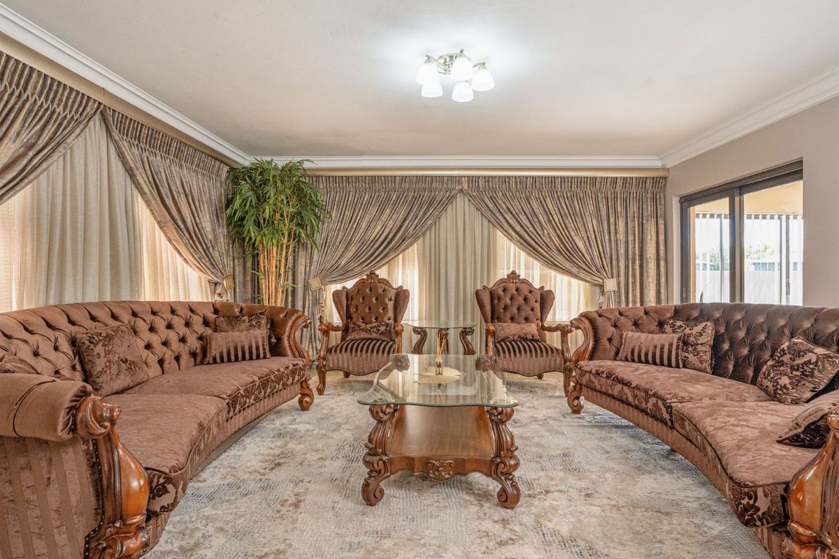 House For Sale in Savannah Country Estate - Photo 5