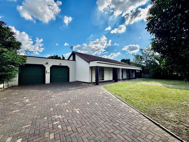 House For Sale in Secunda Central - Photo 2