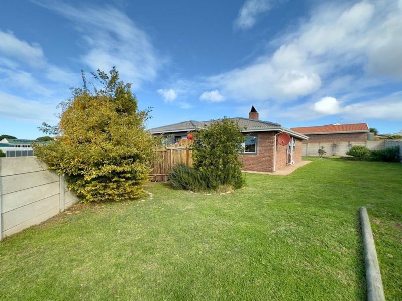 House For Sale in Stilbaai Wes - Photo 10