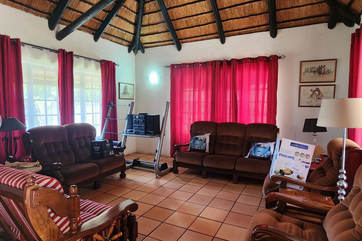 House For Sale in Bendor - Photo 4