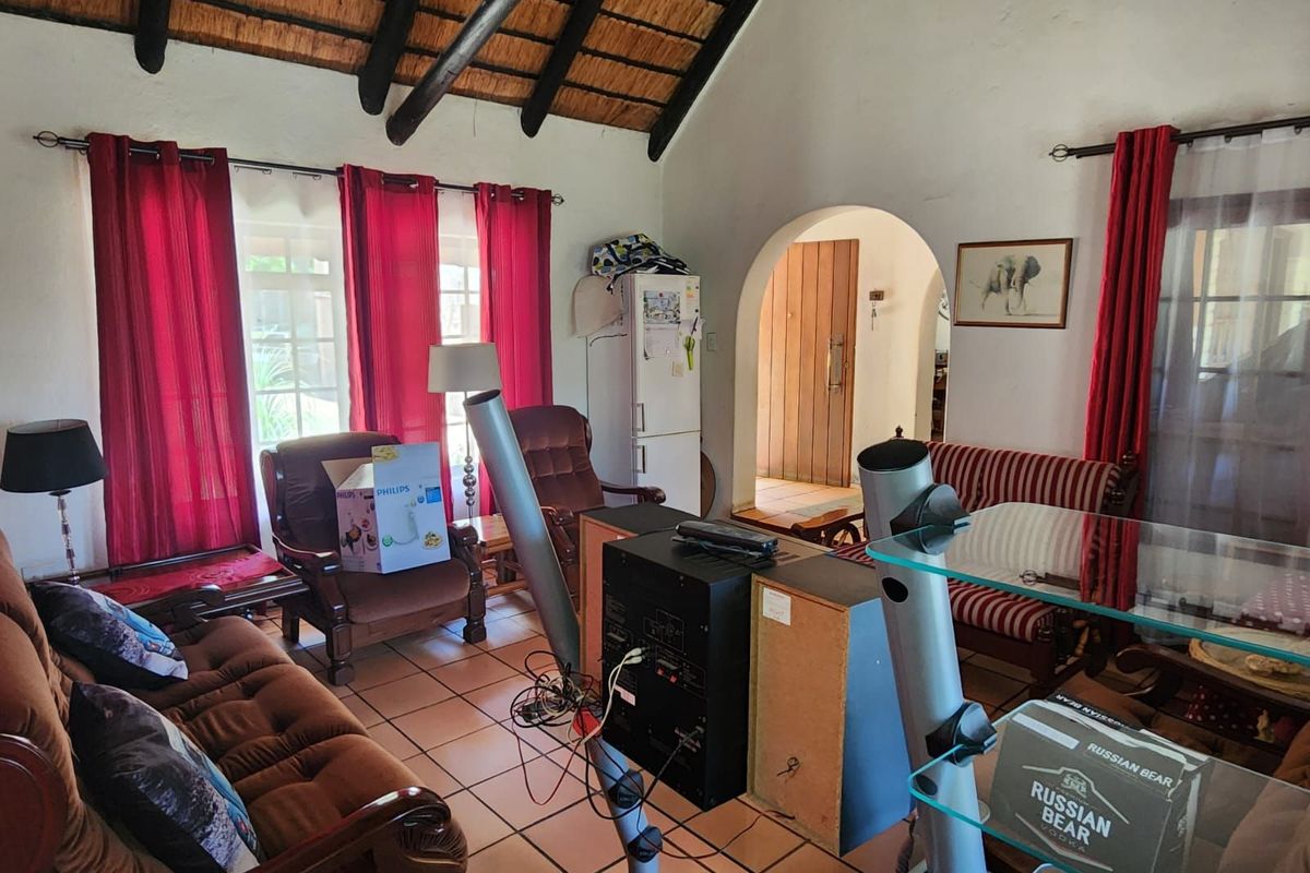 House For Sale in Bendor - Photo 5