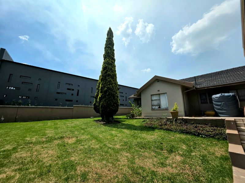 House For Sale in Kinross - Photo 4