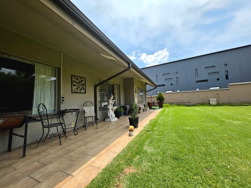 House For Sale in Kinross - Photo 10