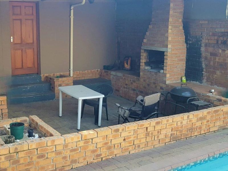 House For Sale in Secunda Central - Photo 4