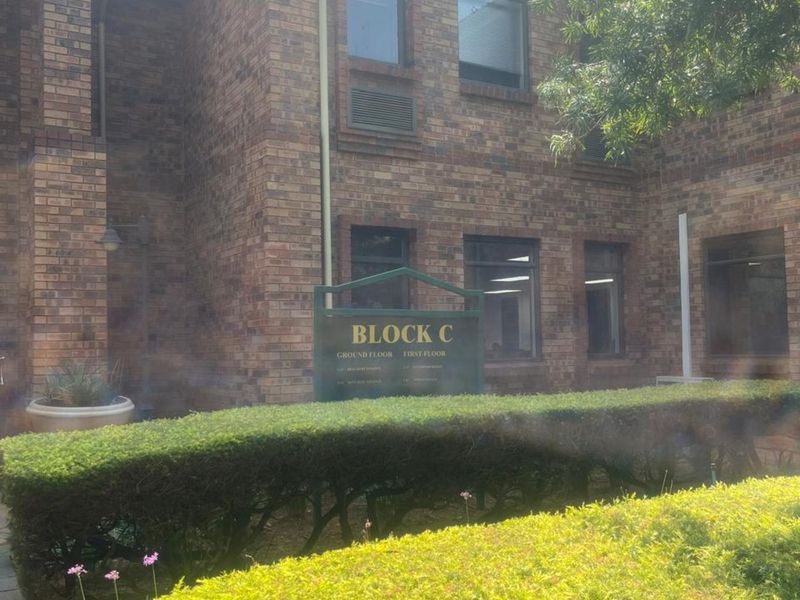 Office To Rent in Lyttelton Manor - Photo 5