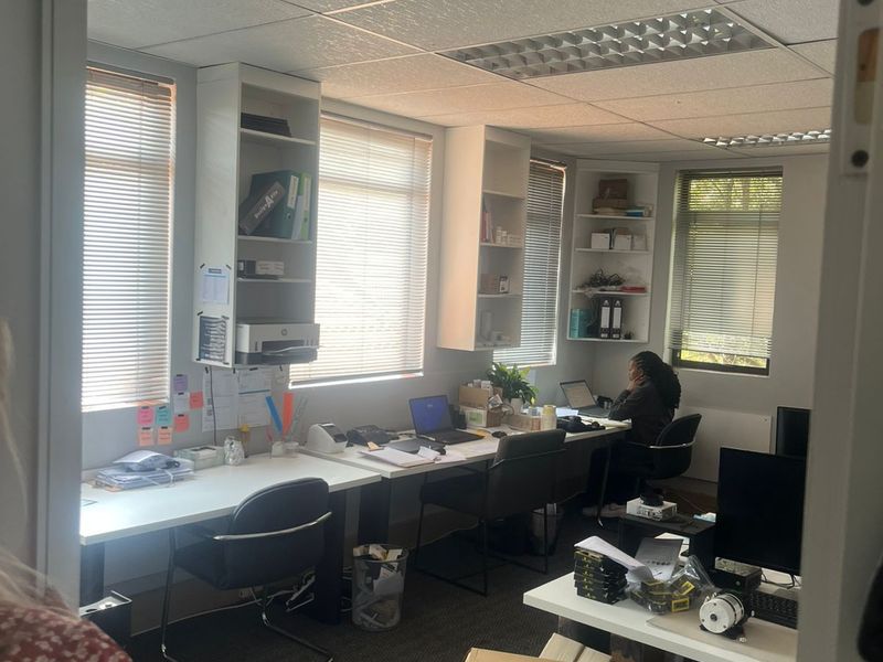 Office To Rent in Lyttelton Manor - Photo 8