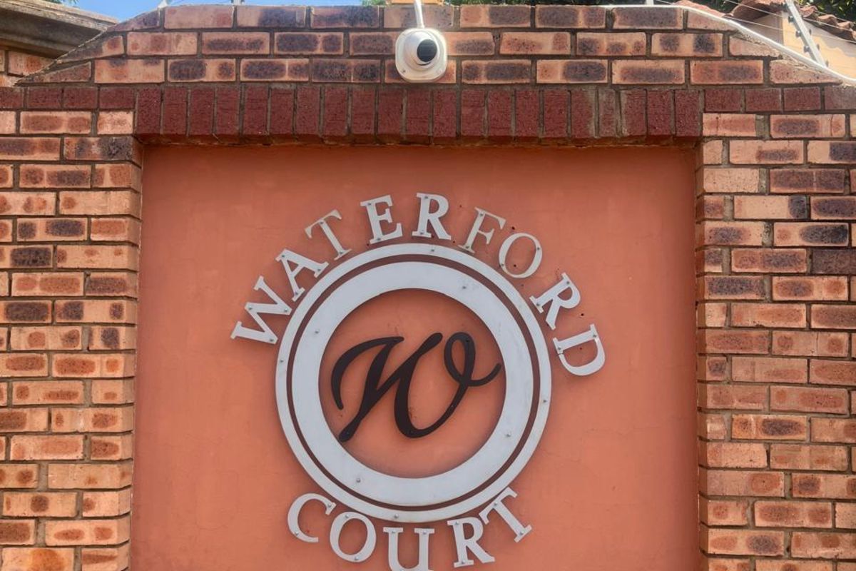 Office To Rent in Lyttelton Manor - Photo 2