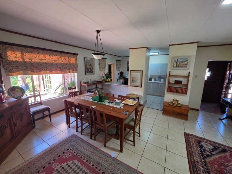 House For Sale in Roylglen Gardens - Photo 7