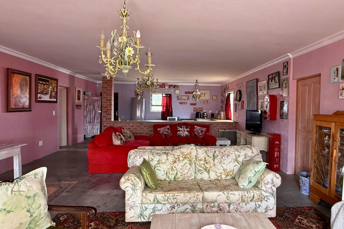 House For Sale in Kleinbaai - Photo 4