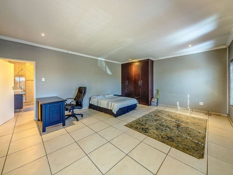 House For Sale in Lynnwood Glen - Photo 6