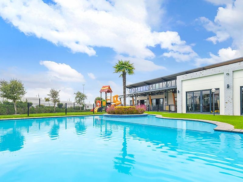 Apartment For Sale in Bryanston - Photo 7