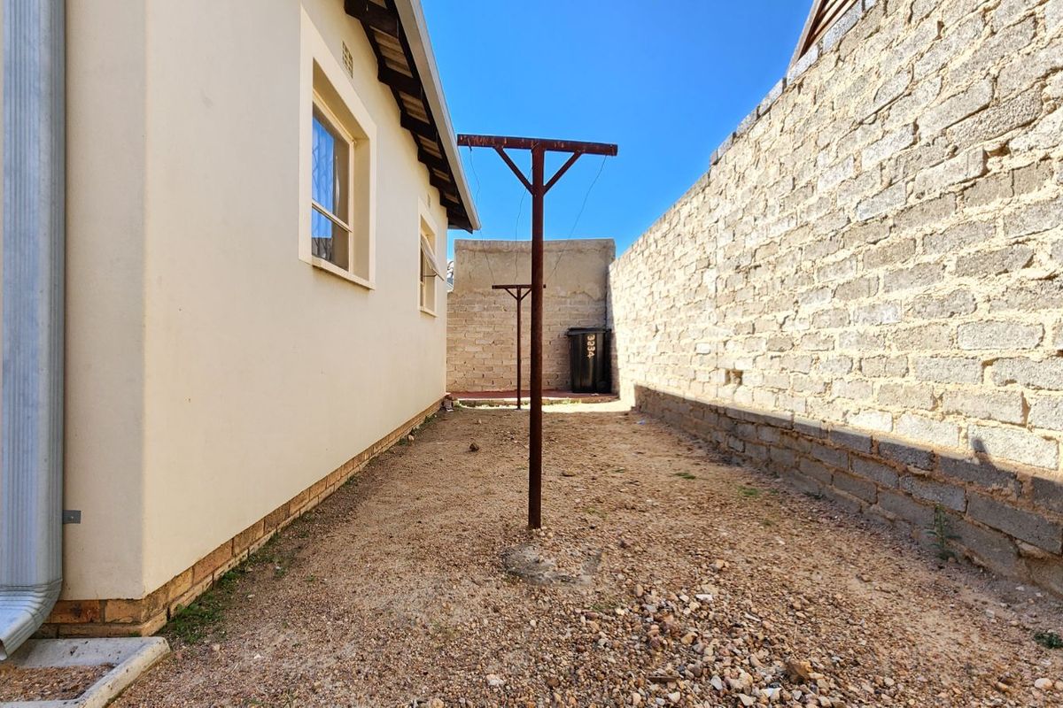 House For Sale in Riverside View Ext 30 - Photo 3