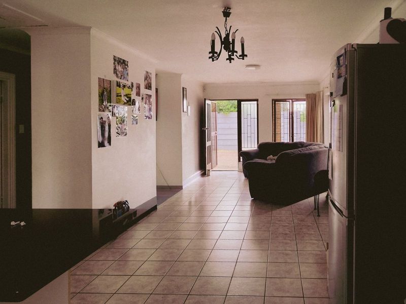 House For Sale in George South - Photo 3