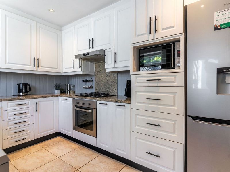 House For Sale in Diep River - Photo 7