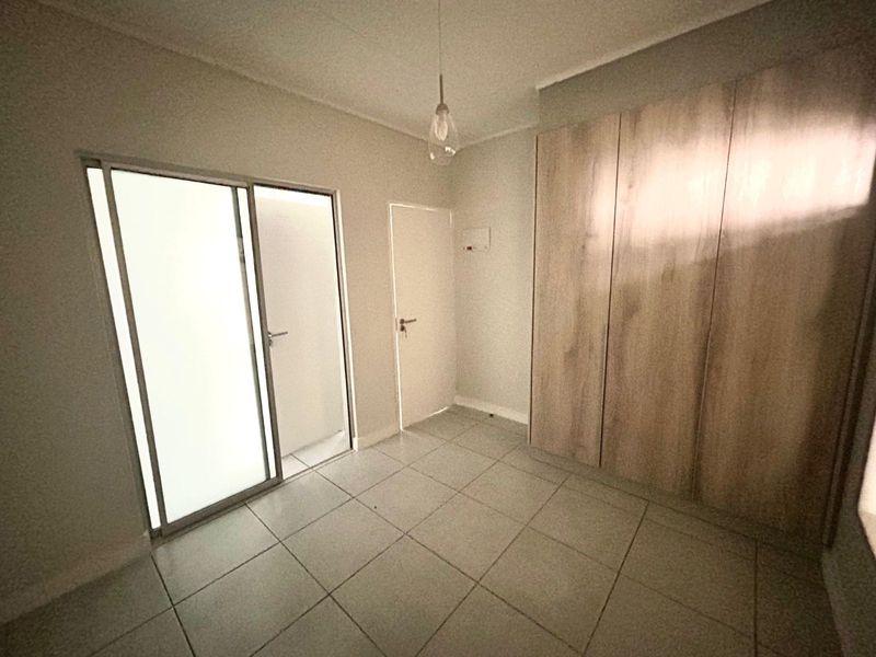 Apartment To Rent in Mooikloof - Photo 7