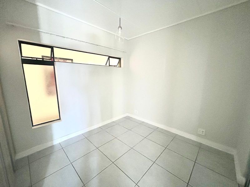 Apartment To Rent in Mooikloof - Photo 6