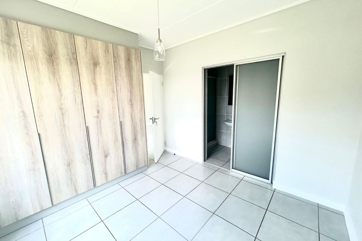 Apartment To Rent in Mooikloof - Photo 4