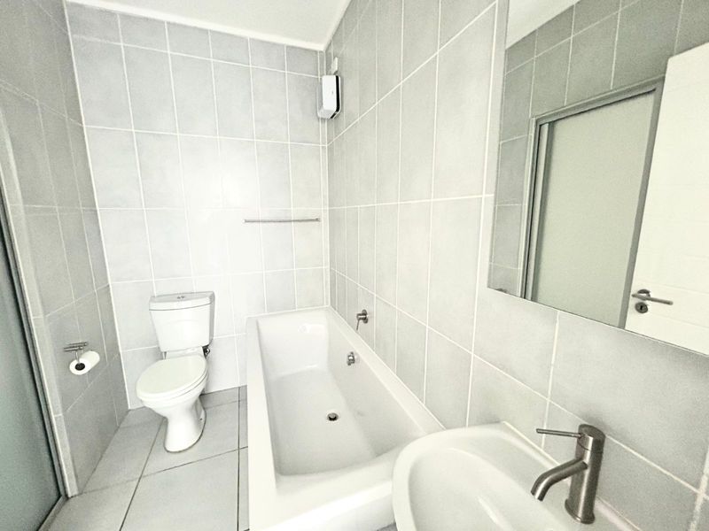 Apartment To Rent in Mooikloof - Photo 9