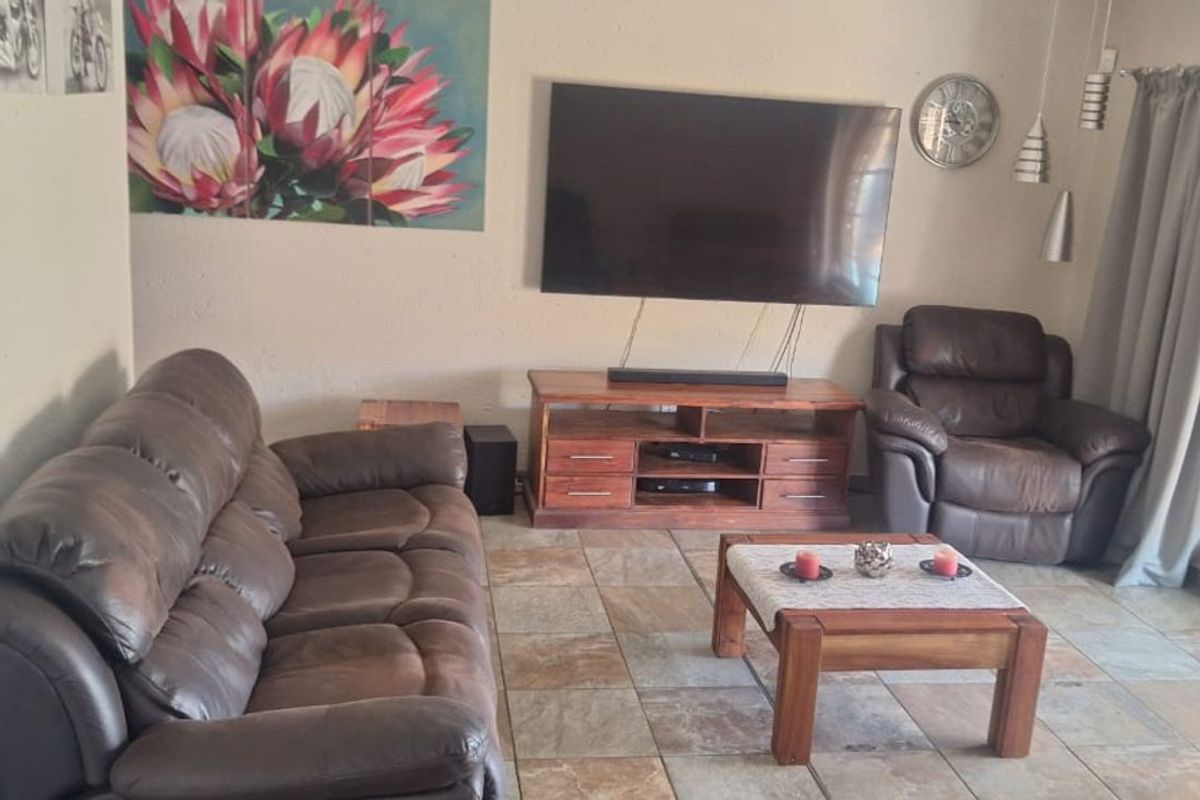 House For Sale in Greenhills - Photo 5