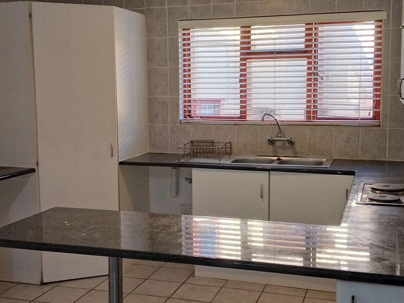 Apartment For Sale in Winchester Hills - Photo 9